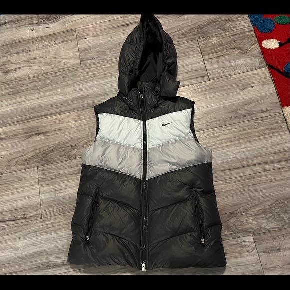 Nike Jackets & Blazers - Nike downfill vest size medium euc